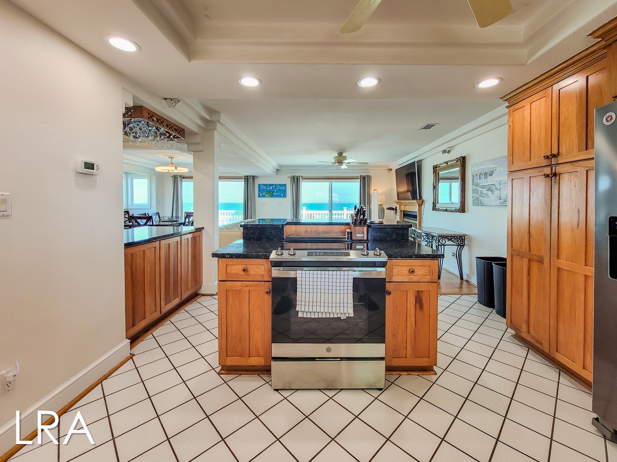 2717 S Shore Dr - Oceanside Manor (43)
