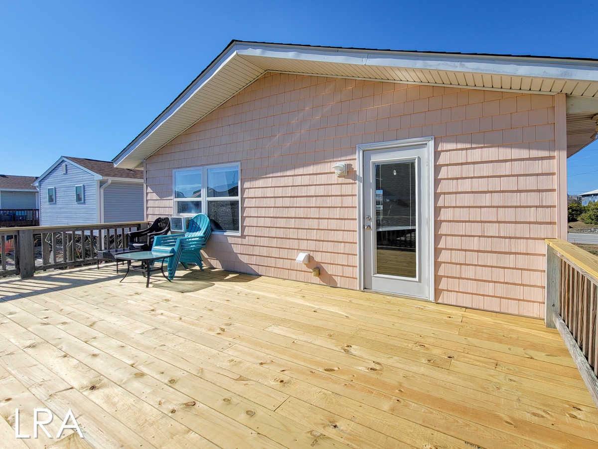 2712 Island Dr (Beach Bungalow [Int Ext]) - watermarked-23