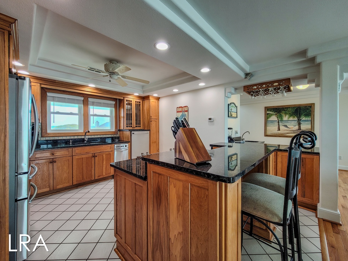 2717-A S Shore Dr (Oceanside Manor - High Tide [Int Ext]) - watermarked-31