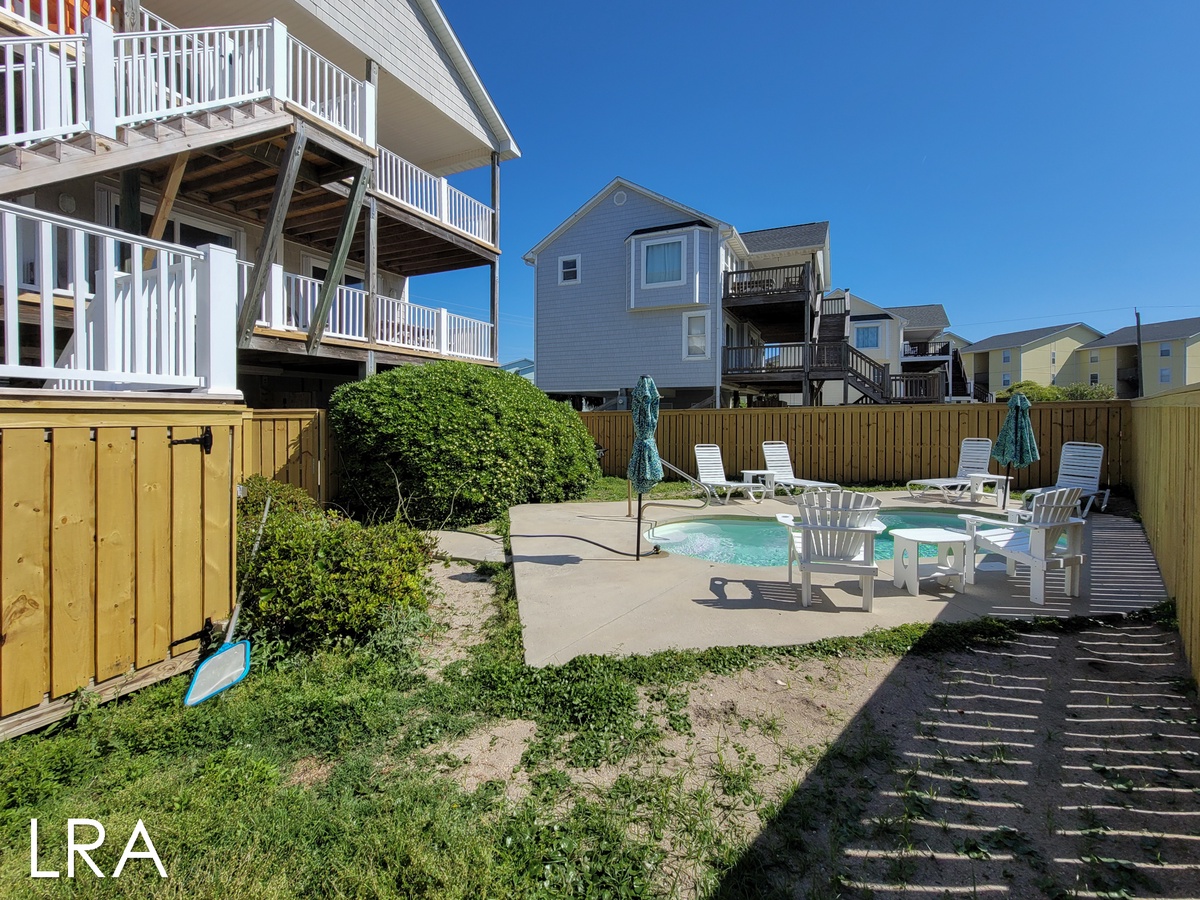 818 N Topsail Dr (Bella Lido [Ext Refresh - Pool Fence]) - watermarked-6