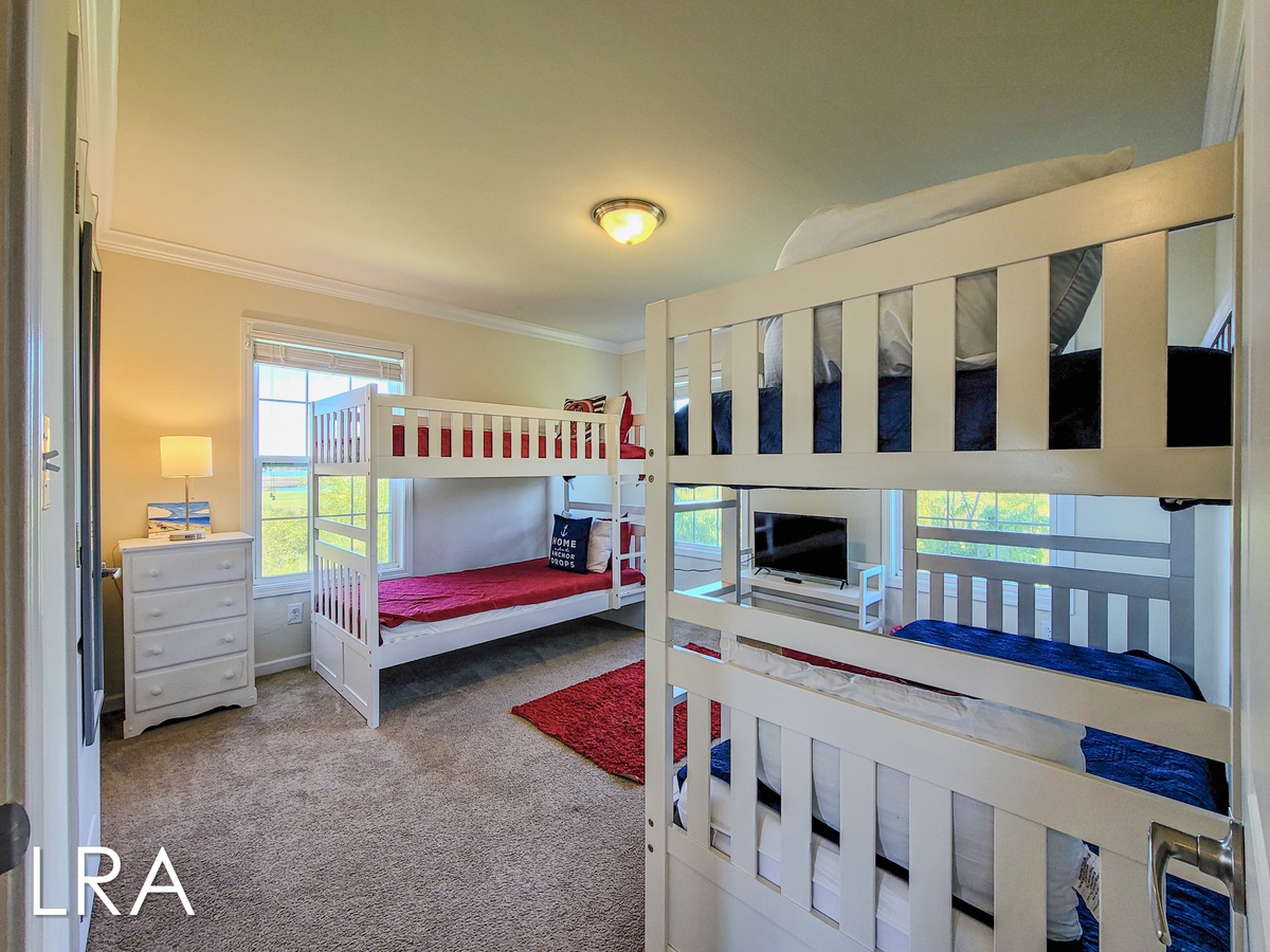 Bunk Bedroom-29