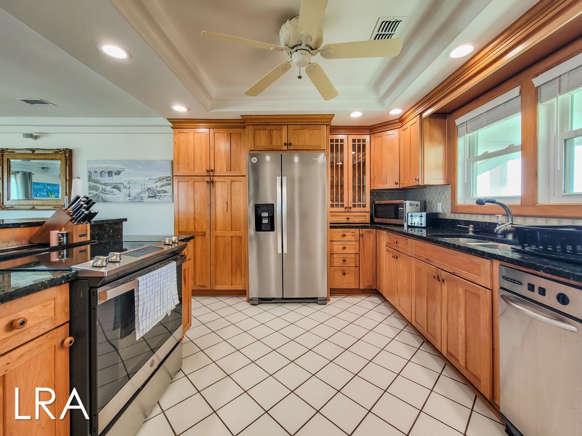 2717 S Shore Dr - Oceanside Manor (41)