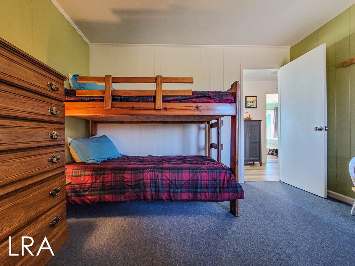 Twin Bunkbeds -16