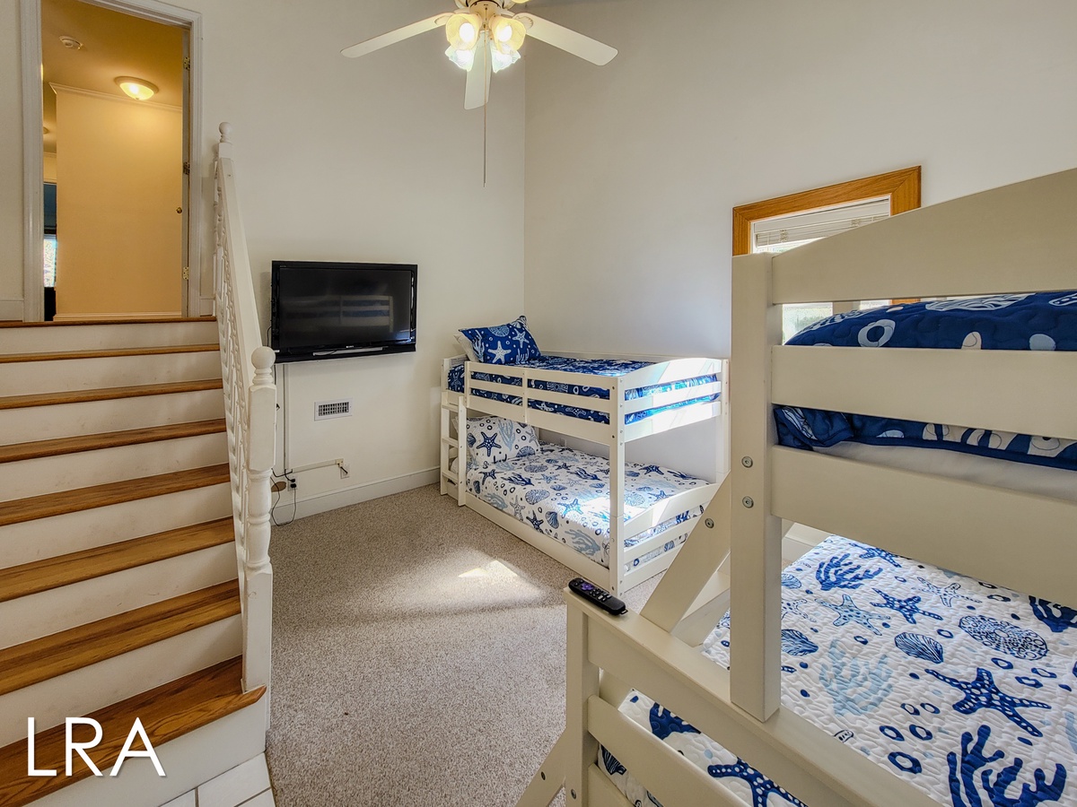 2717 S Shore Dr - Oceanside Manor (84)