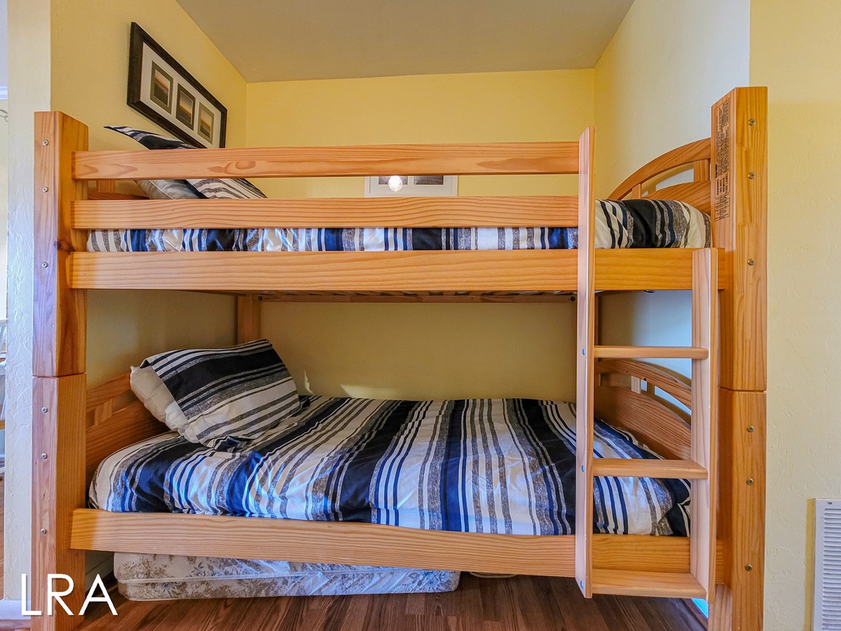 Bunk Beds-07