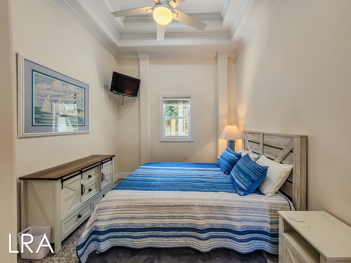 2717 S Shore Dr - Oceanside Manor (128)