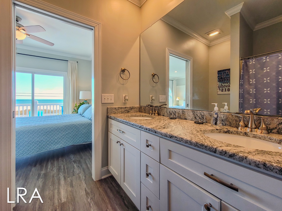 1743 New River Inlet Rd (Good Day Sunshine [Int]) - watermarked-63