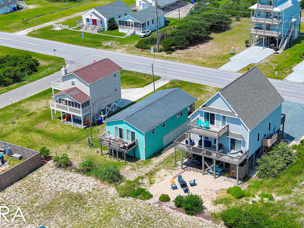 2066 Island Dr (On the Half Shell [Int. Ext. Aerials]) - watermarked-24