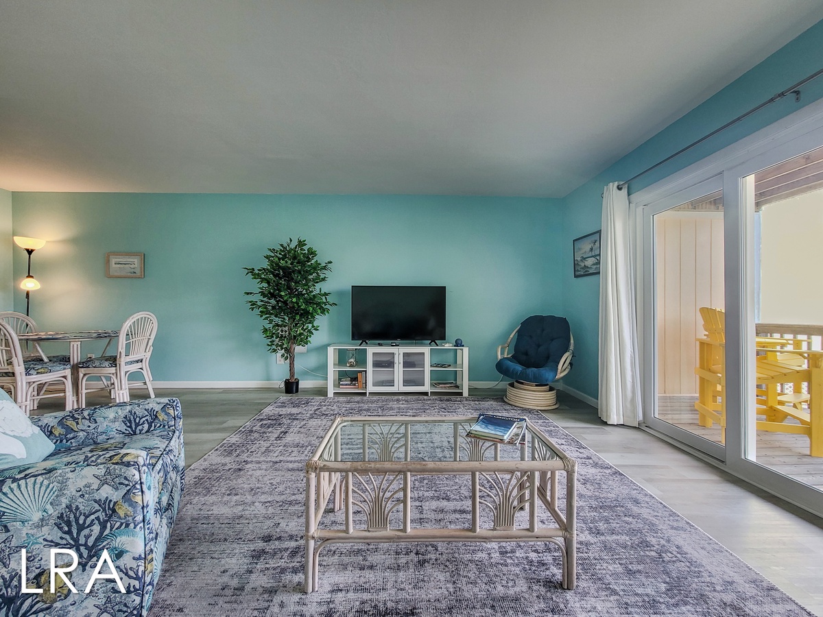 918 N New River Dr 417 (Surf Condos 417 [Int Ext]) - watermarked-23