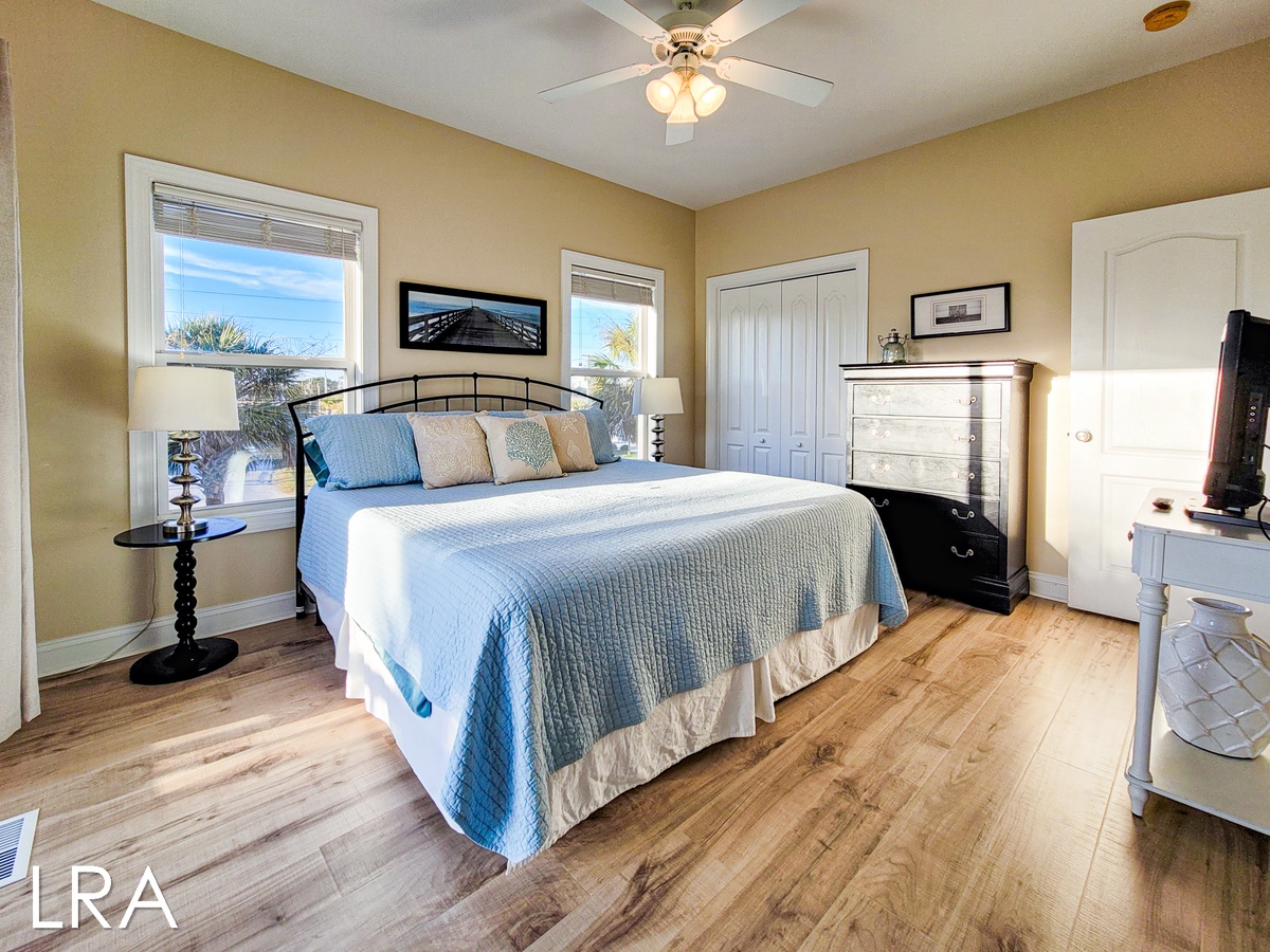 King Bedroom-45