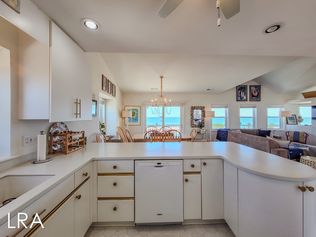 2405 S Shore Dr (Audreys Pearl [Int Ext Aerials] - watermarked-12