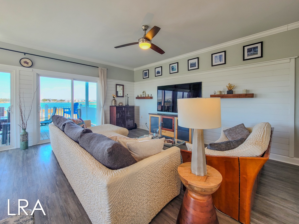 1743 New River Inlet Rd (Good Day Sunshine [Int]) - watermarked-31