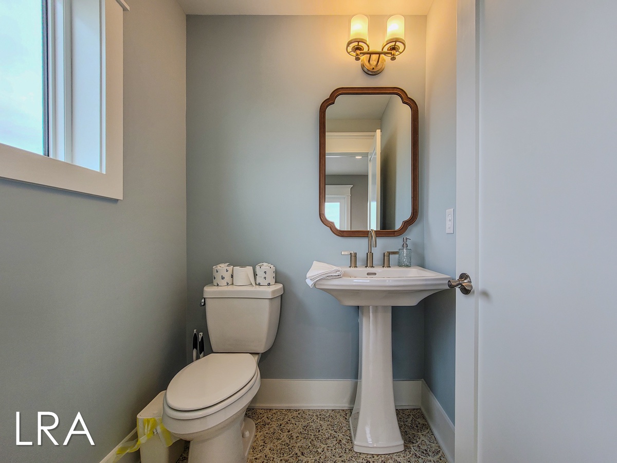 Top floor Bathroom-15