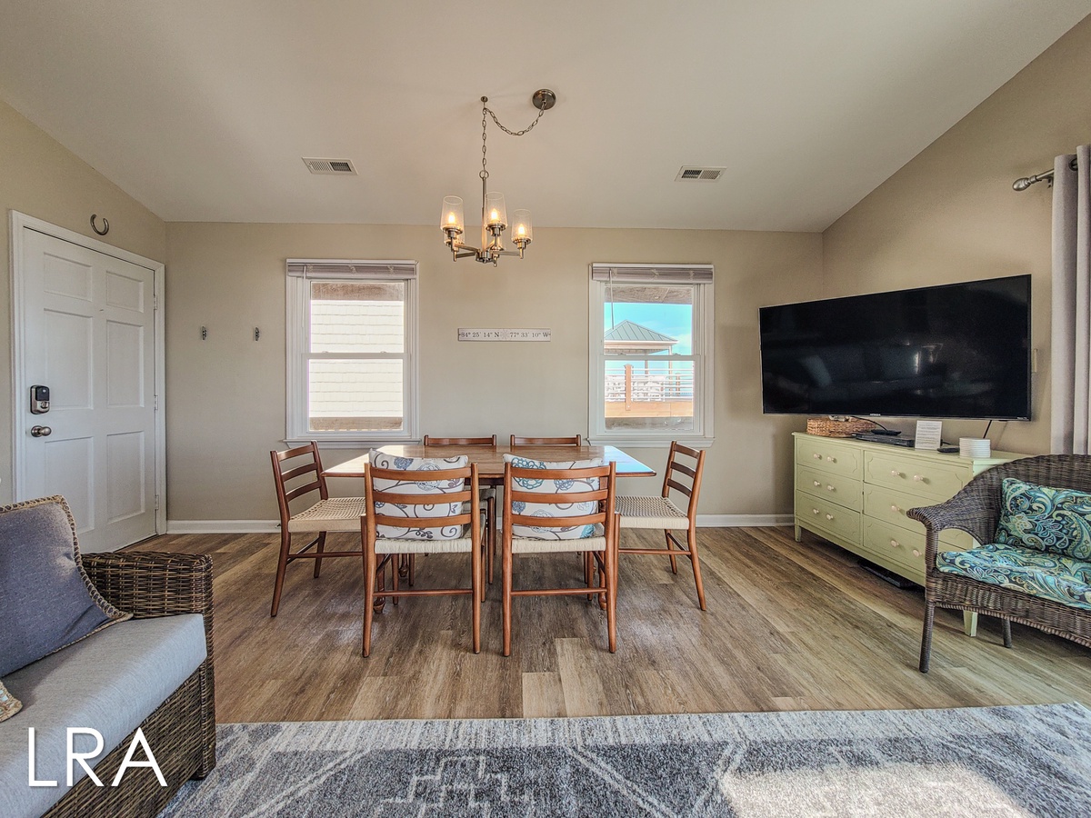 804 S Shore Dr (Beachy McBeach House [Int Ext Aerials]) - watermarked-07