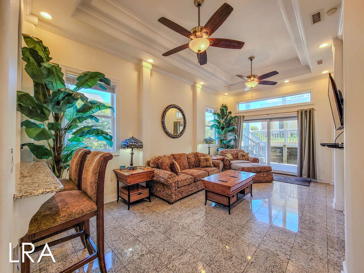 2717 S Shore Dr - Oceanside Manor (100)