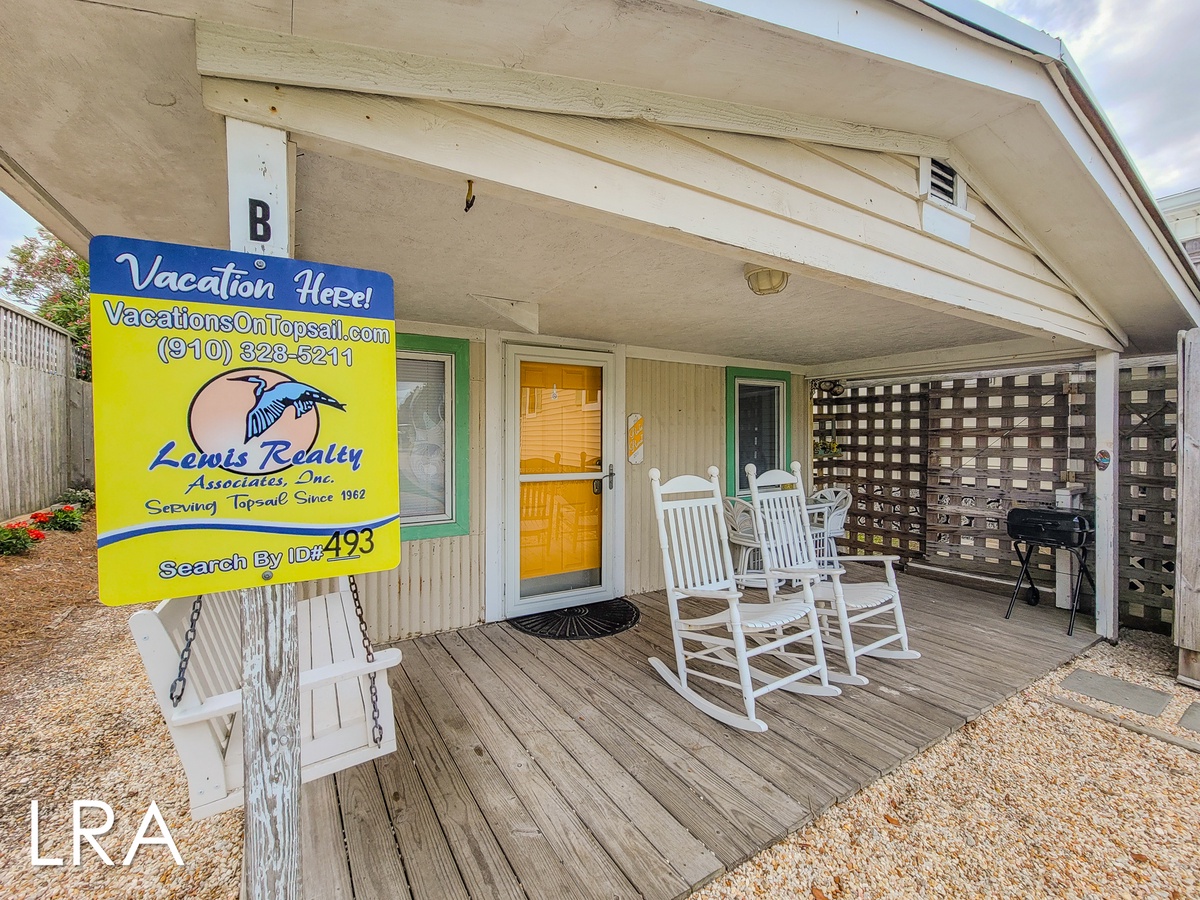 1005-B 1st St (The Roost [Int Ext Breezeway]) - watermarked-6