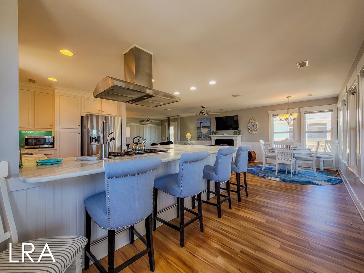 613 Ocean Blvd (Flippin Out [Int Ext Aerials]) - watermarked-29