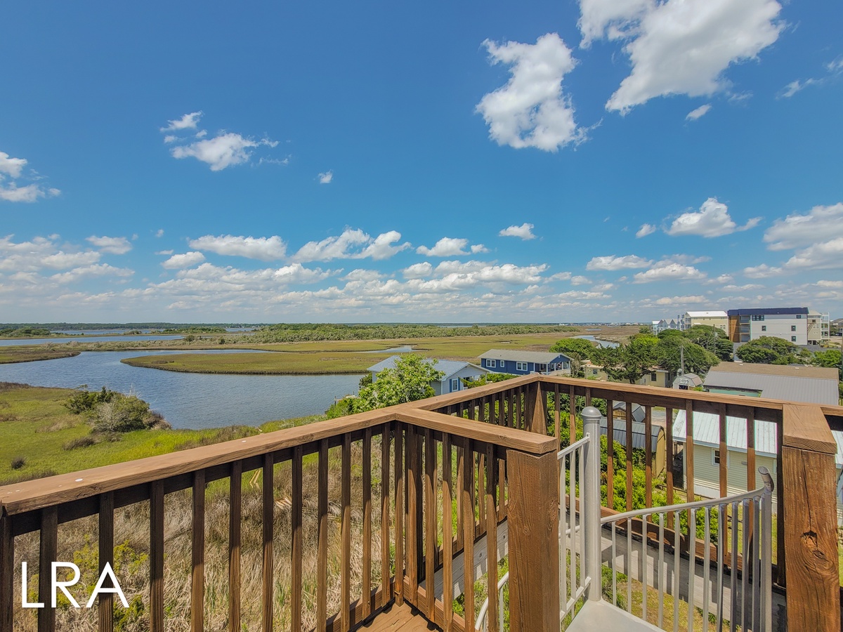 615-E N New River Dr (Coral Cabana [Int Ext Aerials]) - watermarked-2