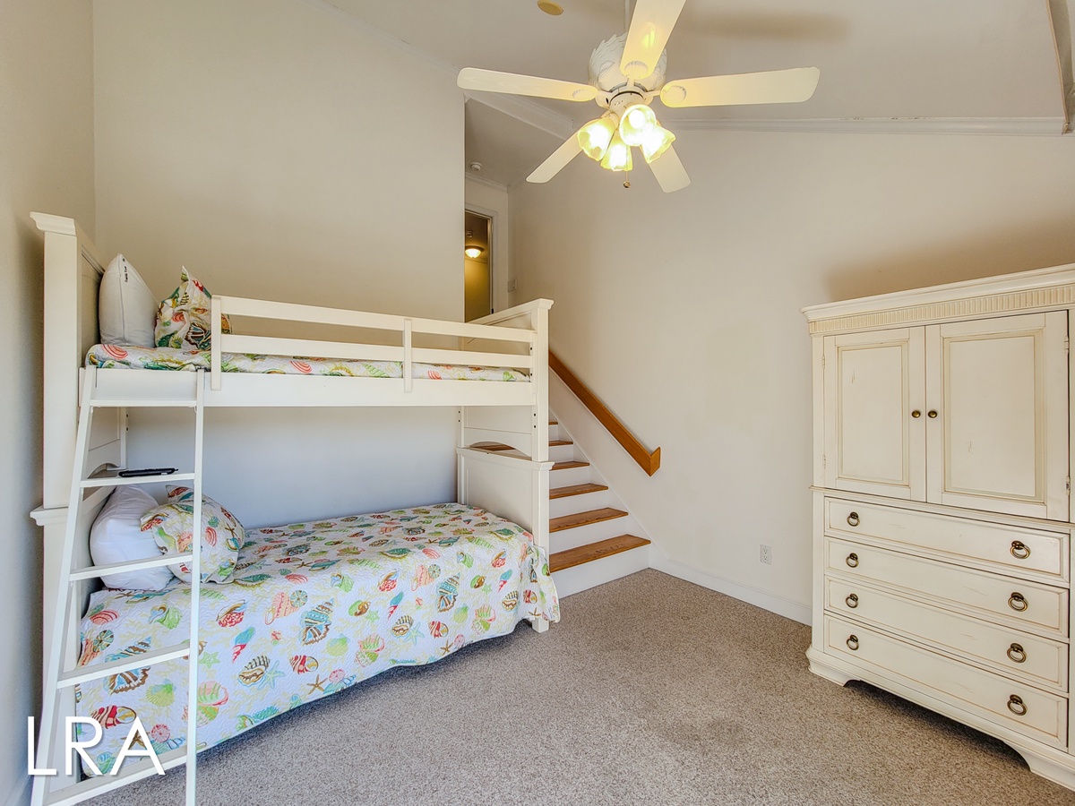 2717 S Shore Dr - Oceanside Manor (91)