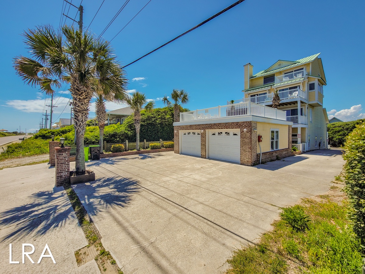 2717 S Shore Dr (Oceanside Manor - Low Tide [Int Ext]) - watermarked-41