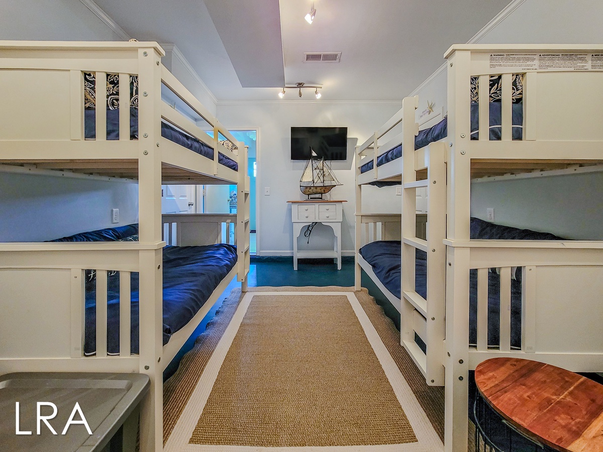 Twin Bunkroom-6
