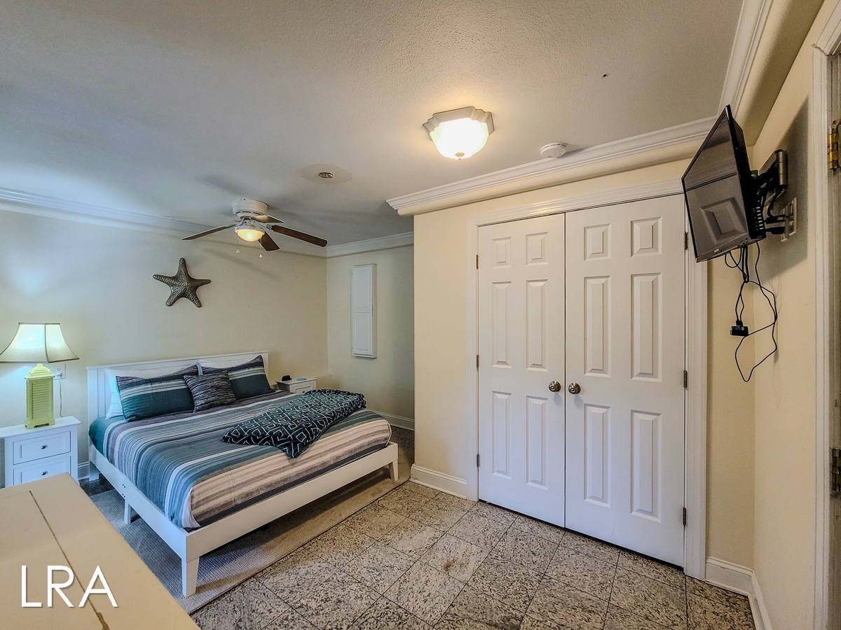 2717-A S Shore Dr (Oceanside Manor - Low Tide [Int Ext]) - watermarked-28