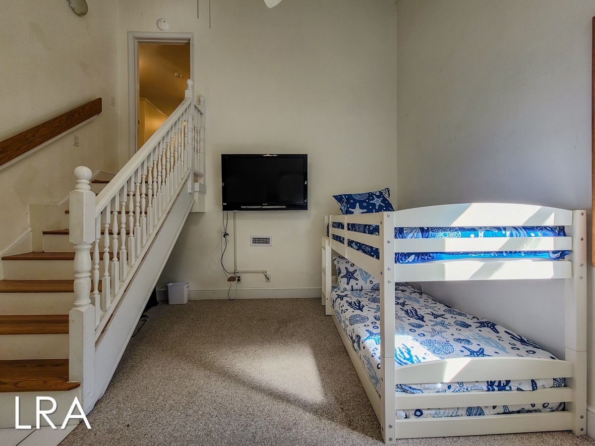 2717 S Shore Dr - Oceanside Manor (87)