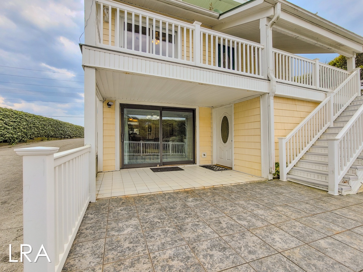 2717-A S Shore Dr (Oceanside Manor - Low Tide [Int Ext]) - watermarked-32
