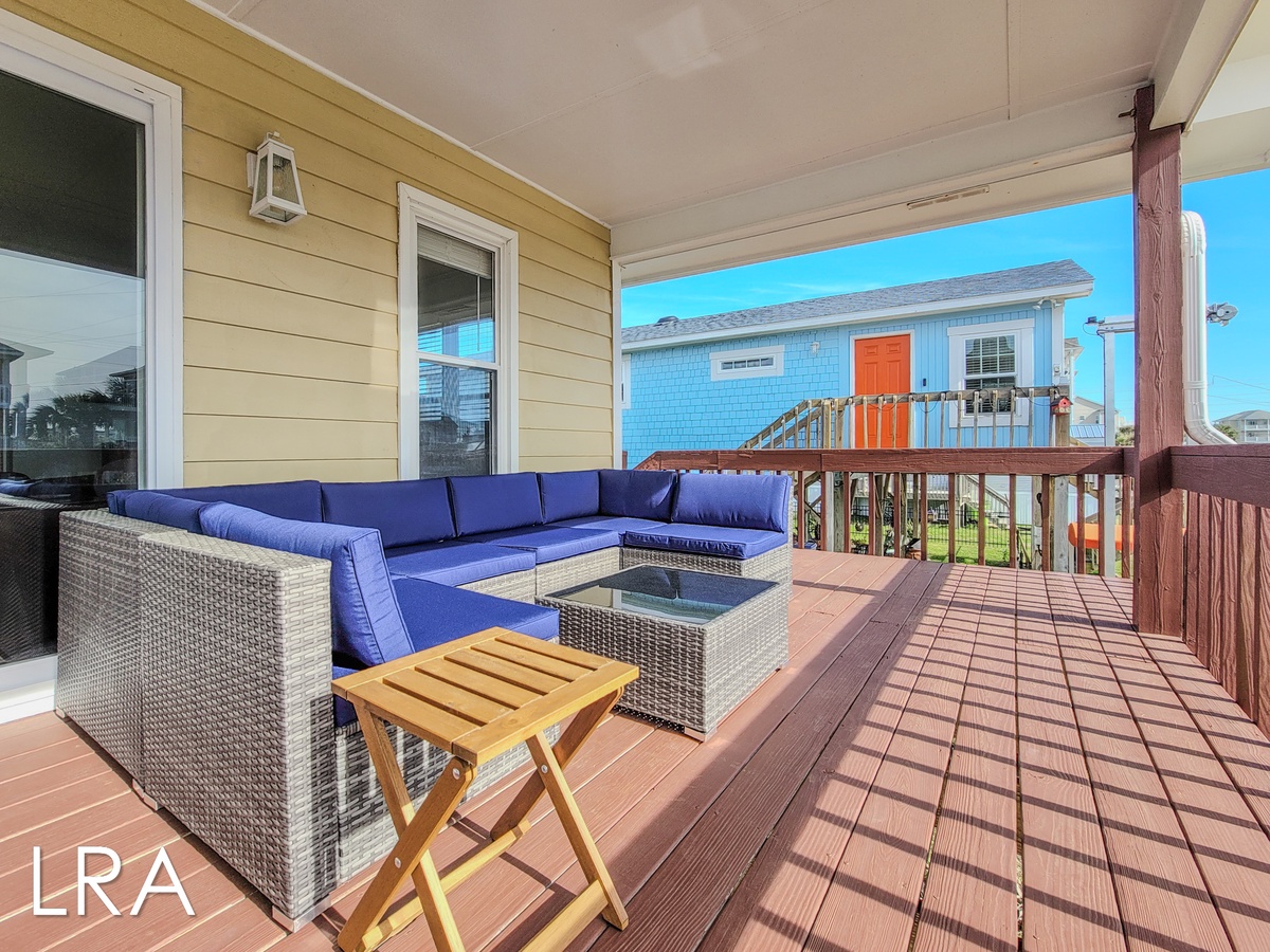 9010 9th St (Painkiller [Int Ext Aerial]) - watermarked-28