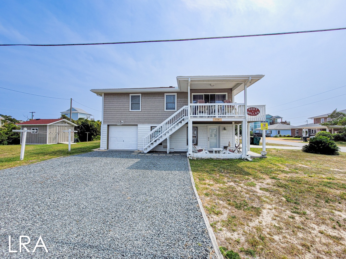 Hoot & Holler Vacation Rental in Topsail Beach,NC Lewis Realty