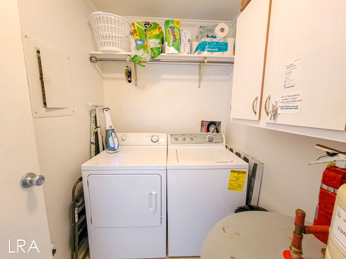 Washer and Dryer - 01