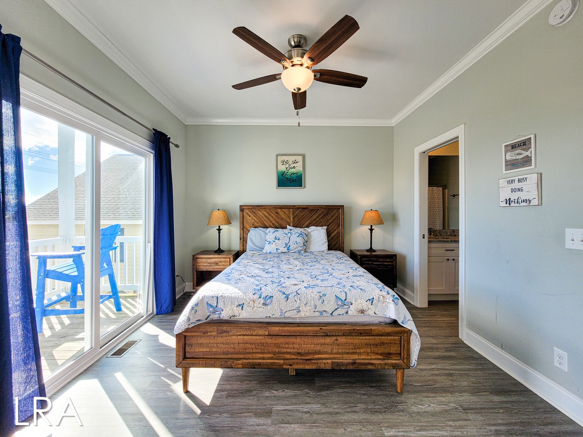 Twin/Queen Bedroom-31