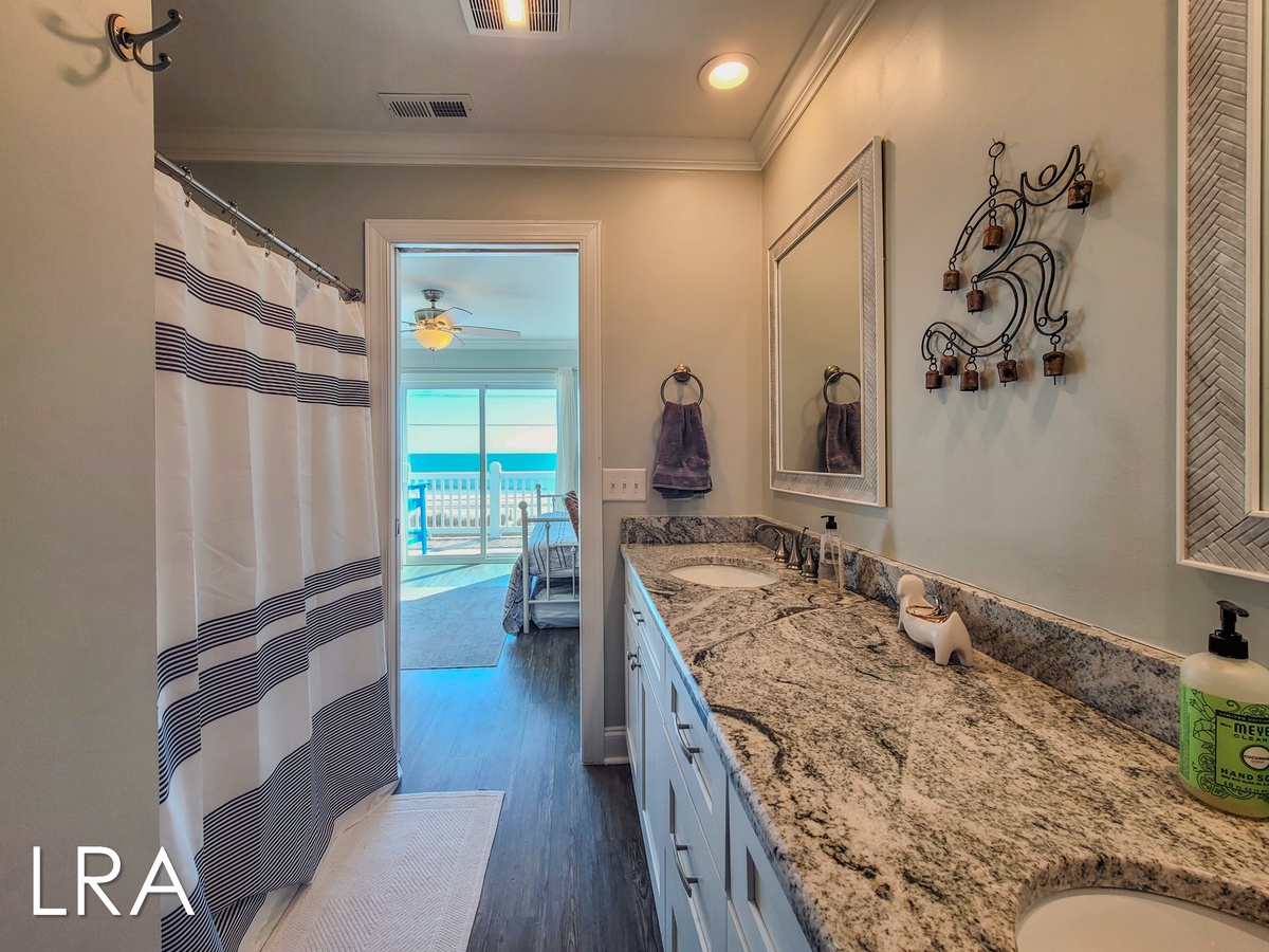 1743 New River Inlet Rd (Good Day Sunshine [Int]) - watermarked-13