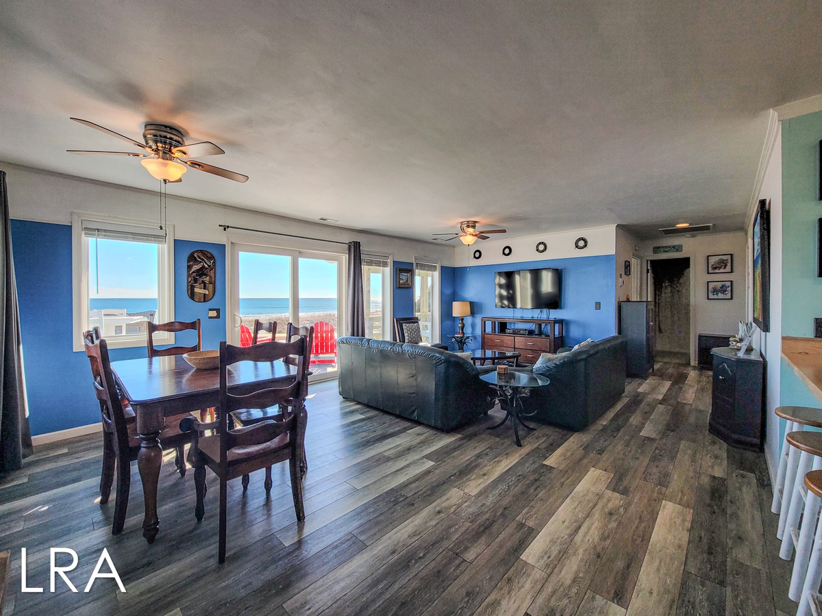 Dining Room and Living Room -18