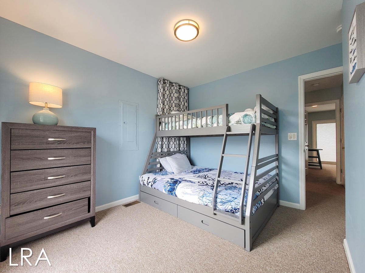 Twin over Double -11