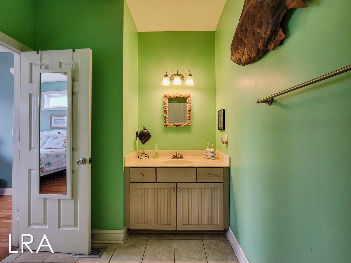 1618 S Shore Dr (Lucky Enough [Int Ext]) - watermarked-9