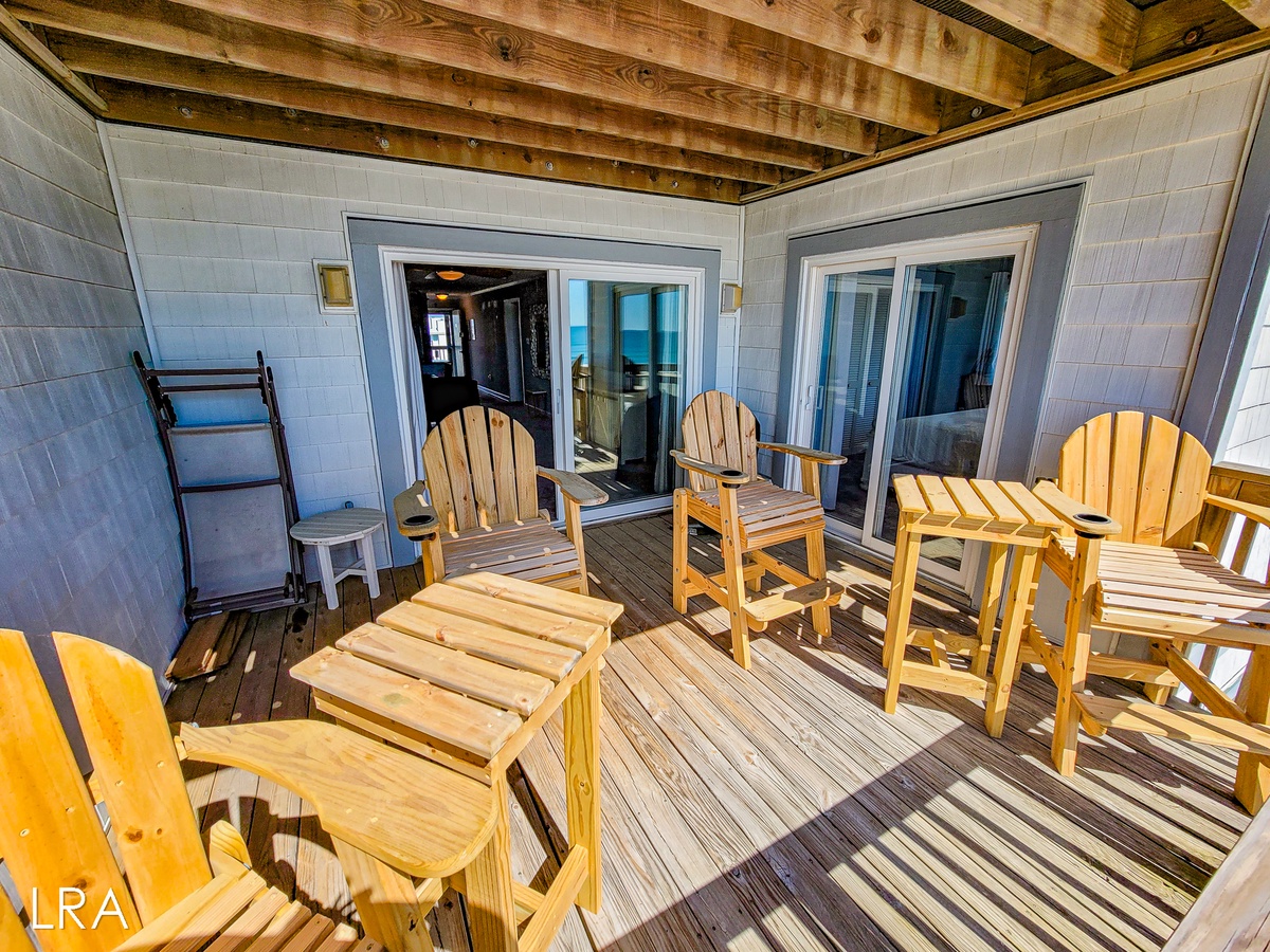 Covered Oceanfront Deck -24