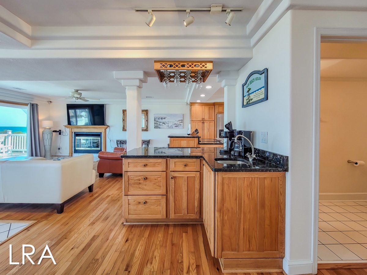 2717 S Shore Dr - Oceanside Manor (36)