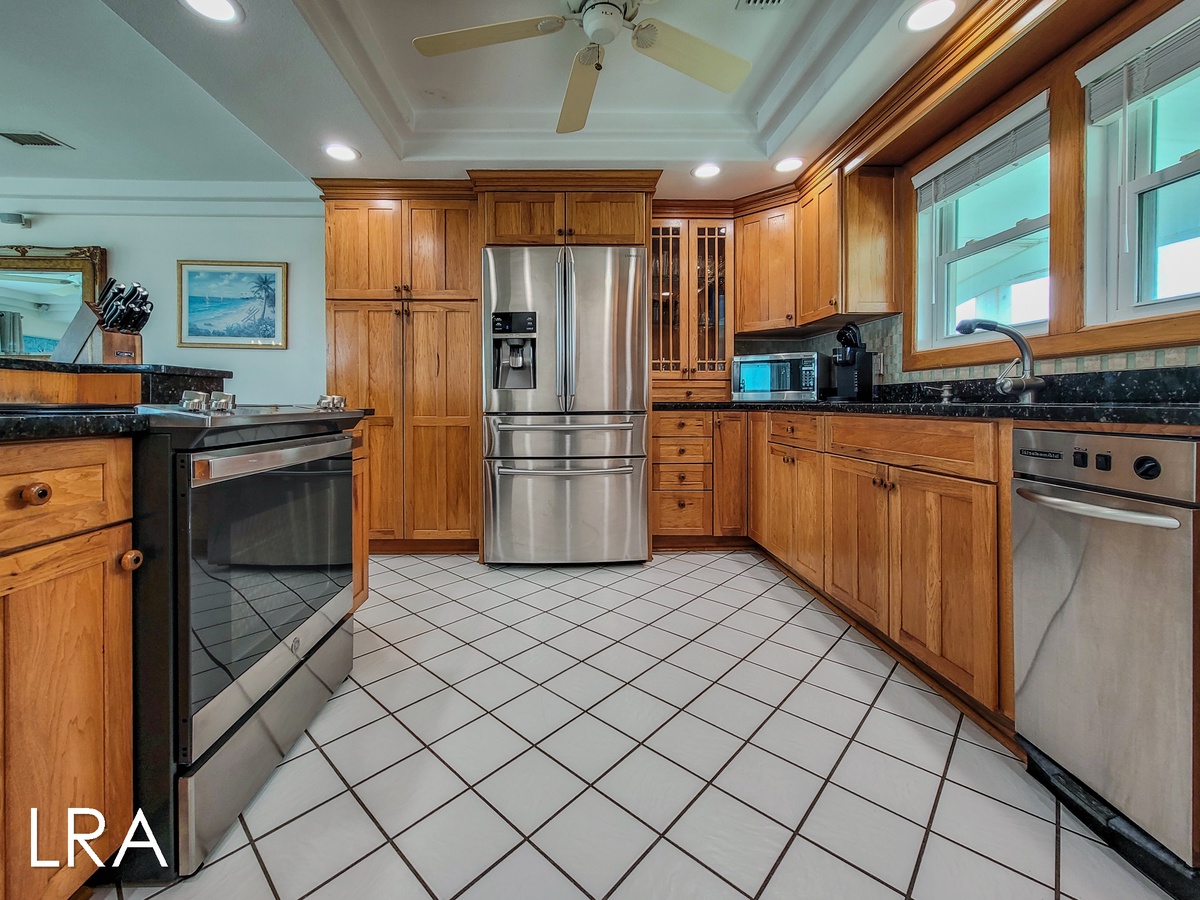 2717-A S Shore Dr (Oceanside Manor - High Tide [Int Ext]) - watermarked-29