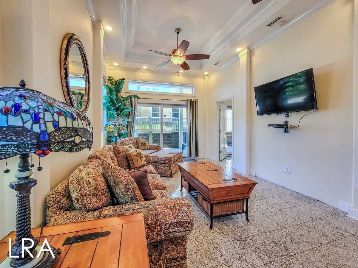 2717 S Shore Dr - Oceanside Manor (103)