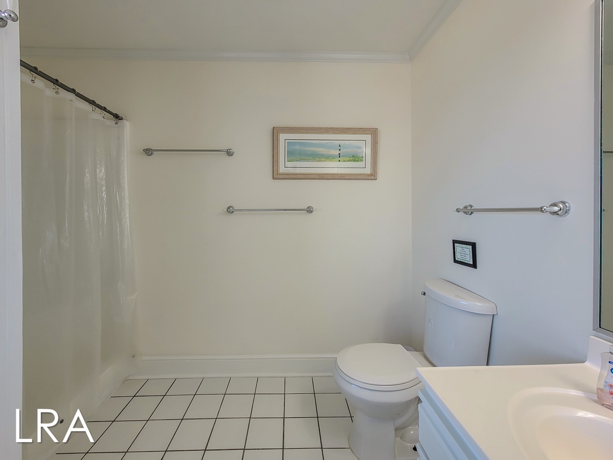 2717 S Shore Dr - Oceanside Manor (26)