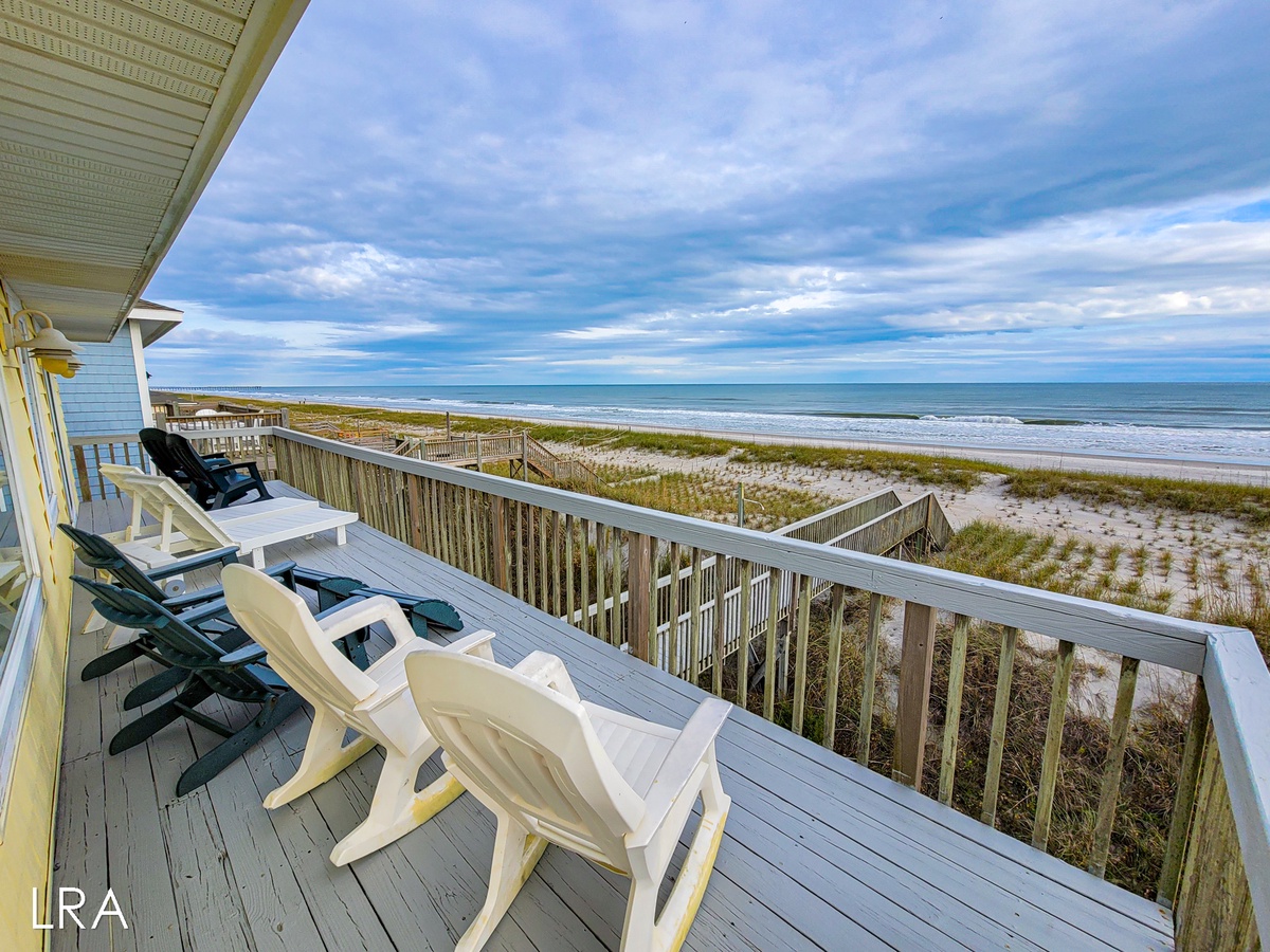 Ocean Front Deck -04