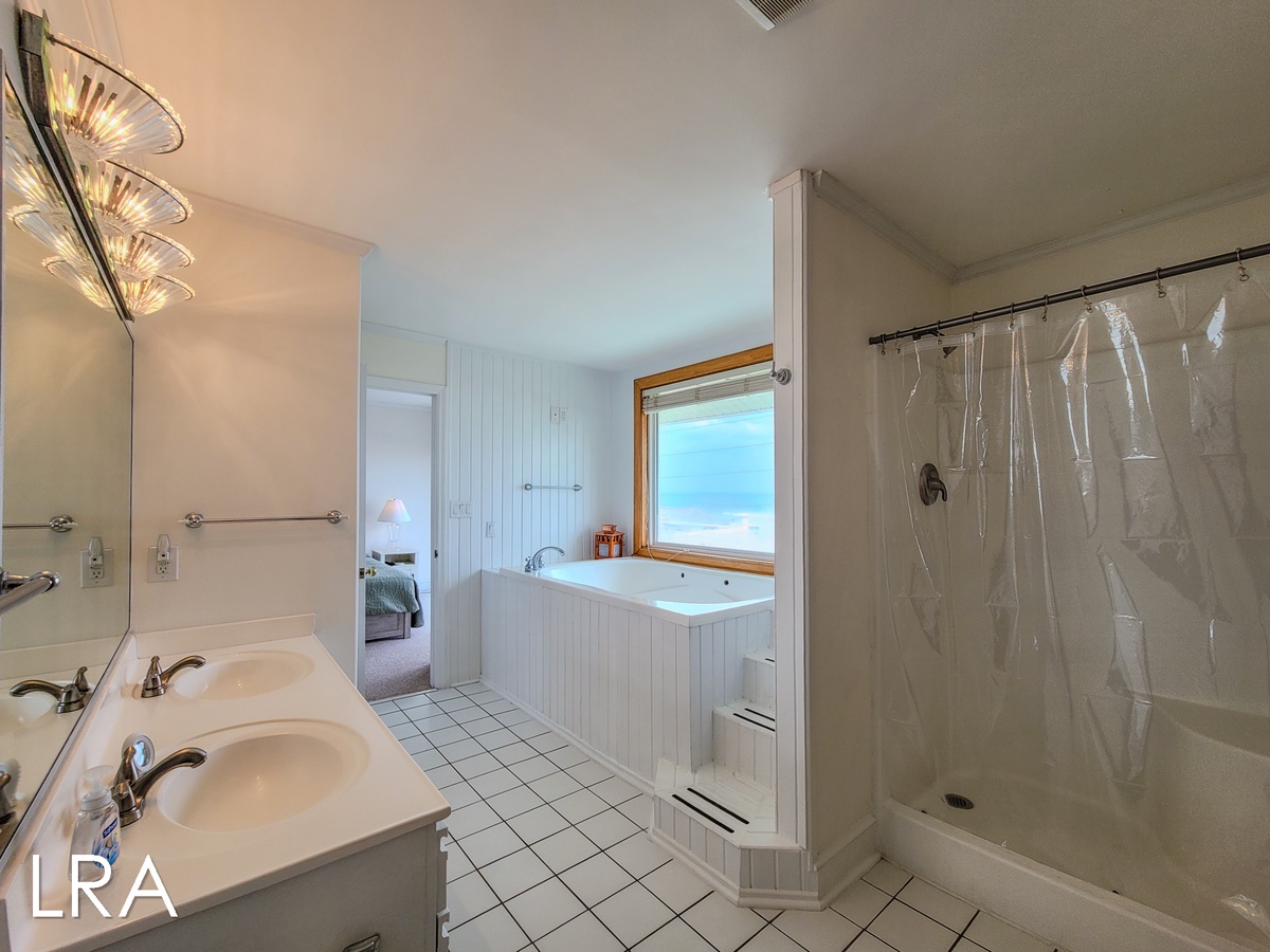 2717-A S Shore Dr (Oceanside Manor - High Tide [Int Ext]) - watermarked-10