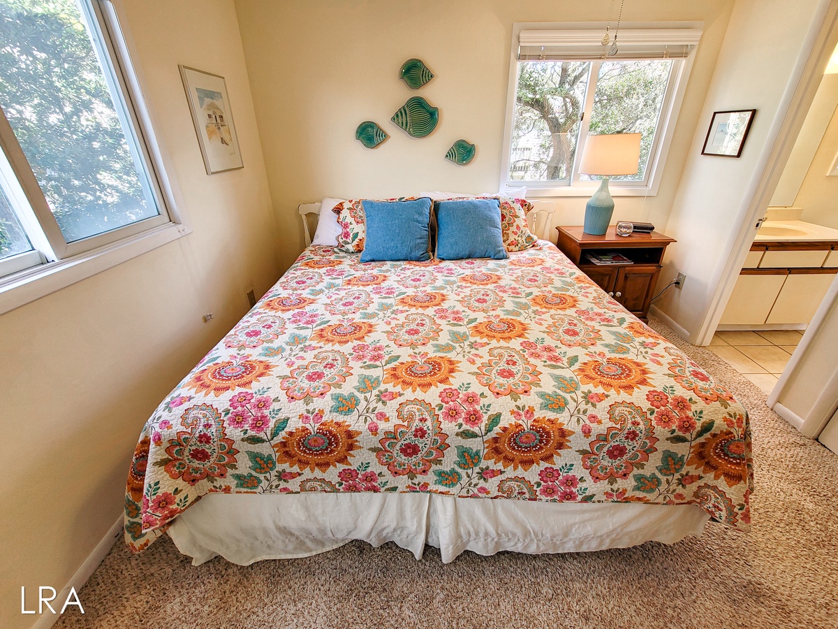 King Bedroom-31
