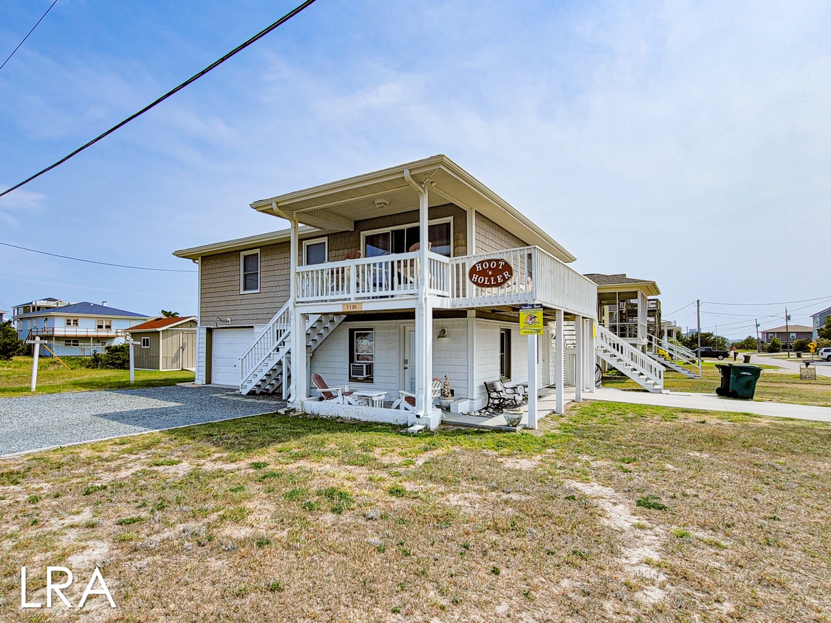 Hoot & Holler Vacation Rental in Topsail Beach,NC Lewis Realty