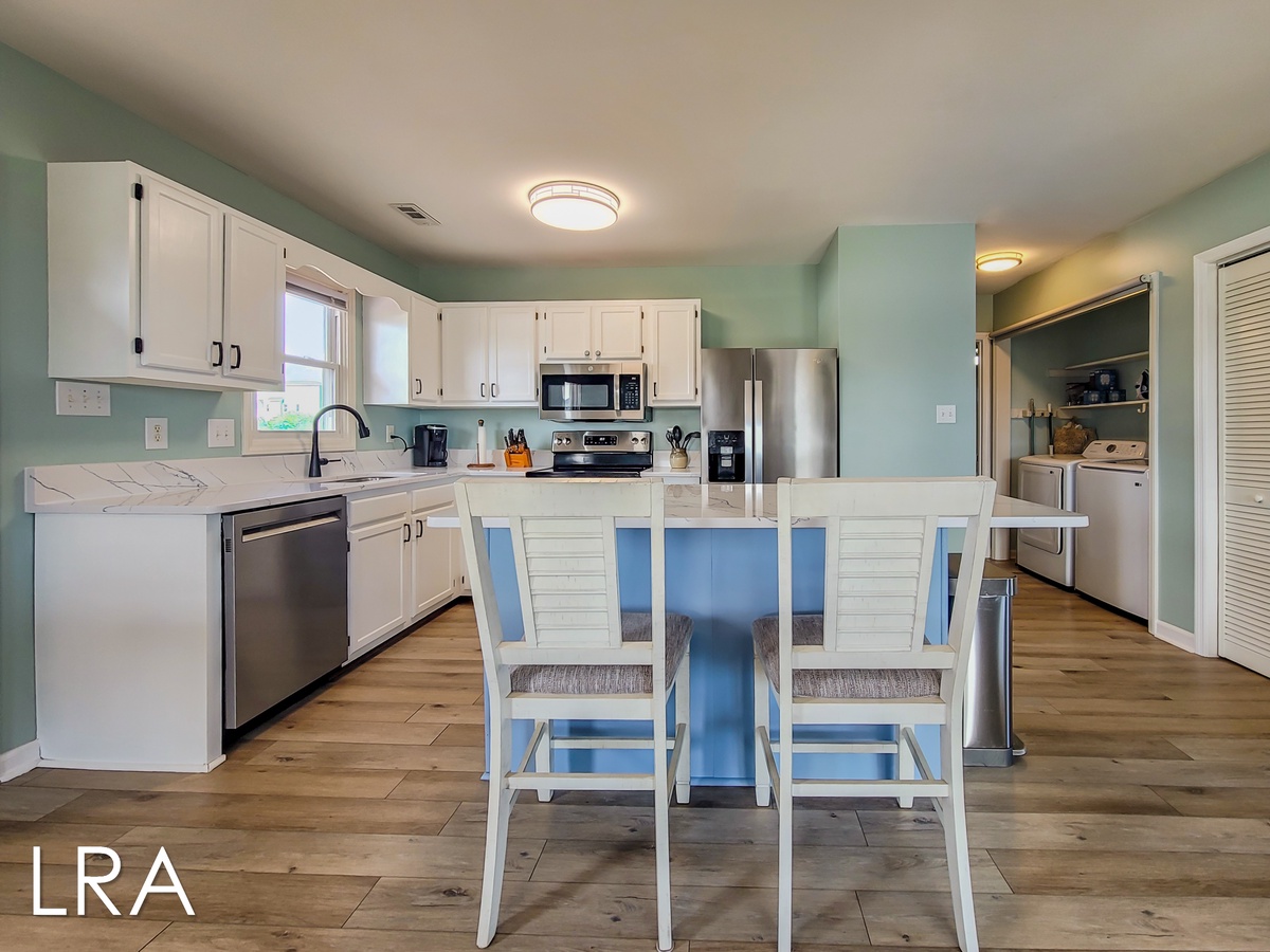 9010 9th St (Painkiller [Int Ext Aerial]) - watermarked-8