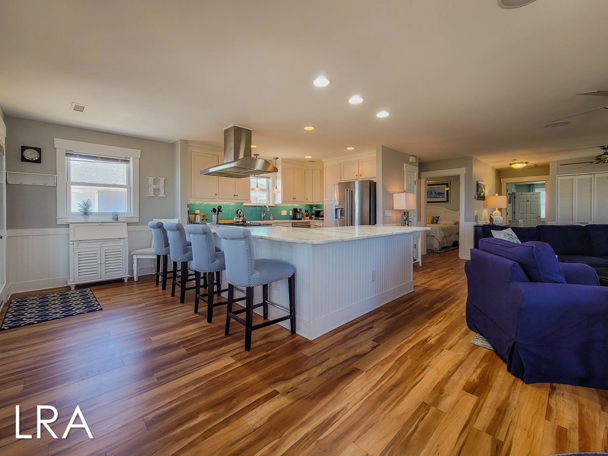 613 Ocean Blvd (Flippin Out [Int Ext Aerials]) - watermarked-31