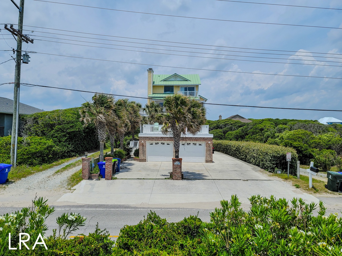 2717 S Shore Dr - Oceanside Manor-08