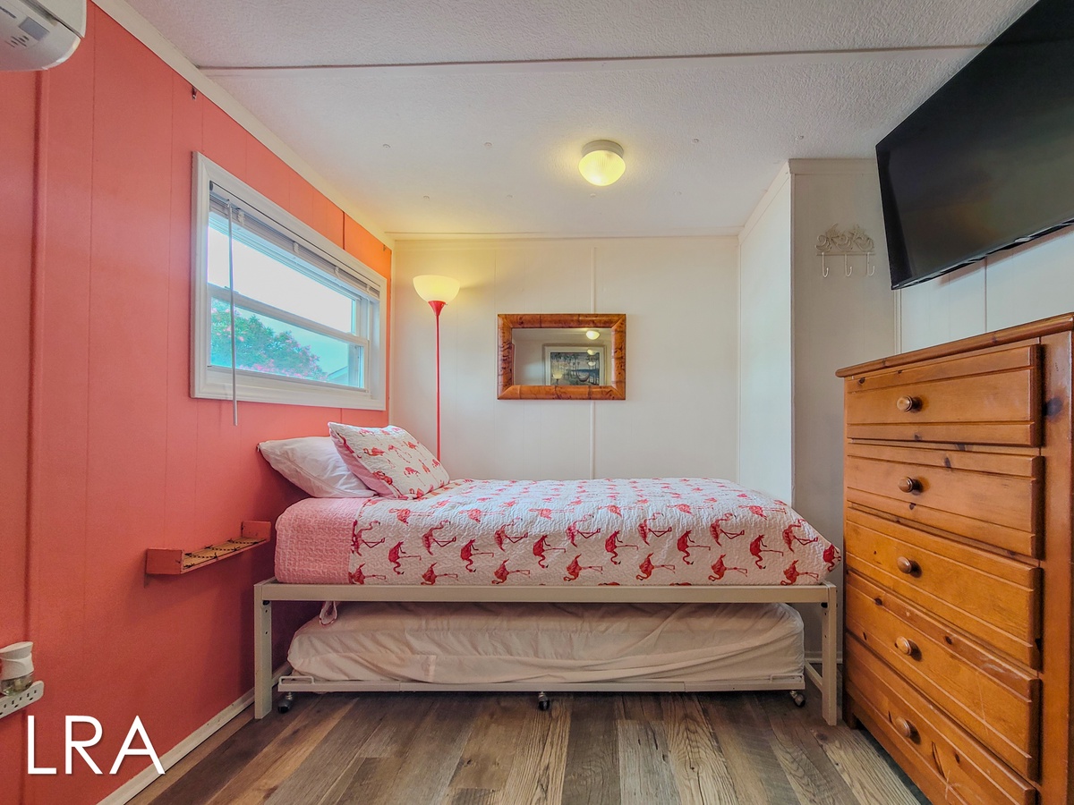 1005-A 1st St (The Cottage [Int Ext]) - watermarked-17