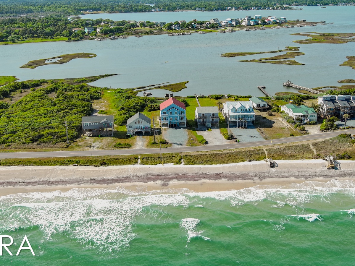 1743 New River Inlet Rd (Good Day Sunshine [Int Refresh Ext Aerials]) - watermarked-41